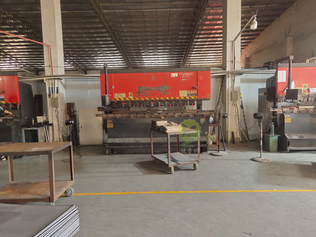 深圳惠州鈑金加工加厚板材激光切割加工折彎加工