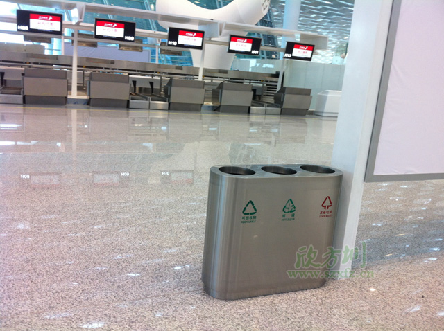深圳機場T3航站樓采購三分類不銹鋼垃圾桶